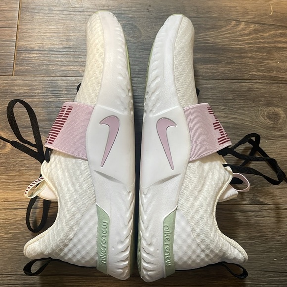 Nike Renew In Season Running Shoes - Picture 10 of 11